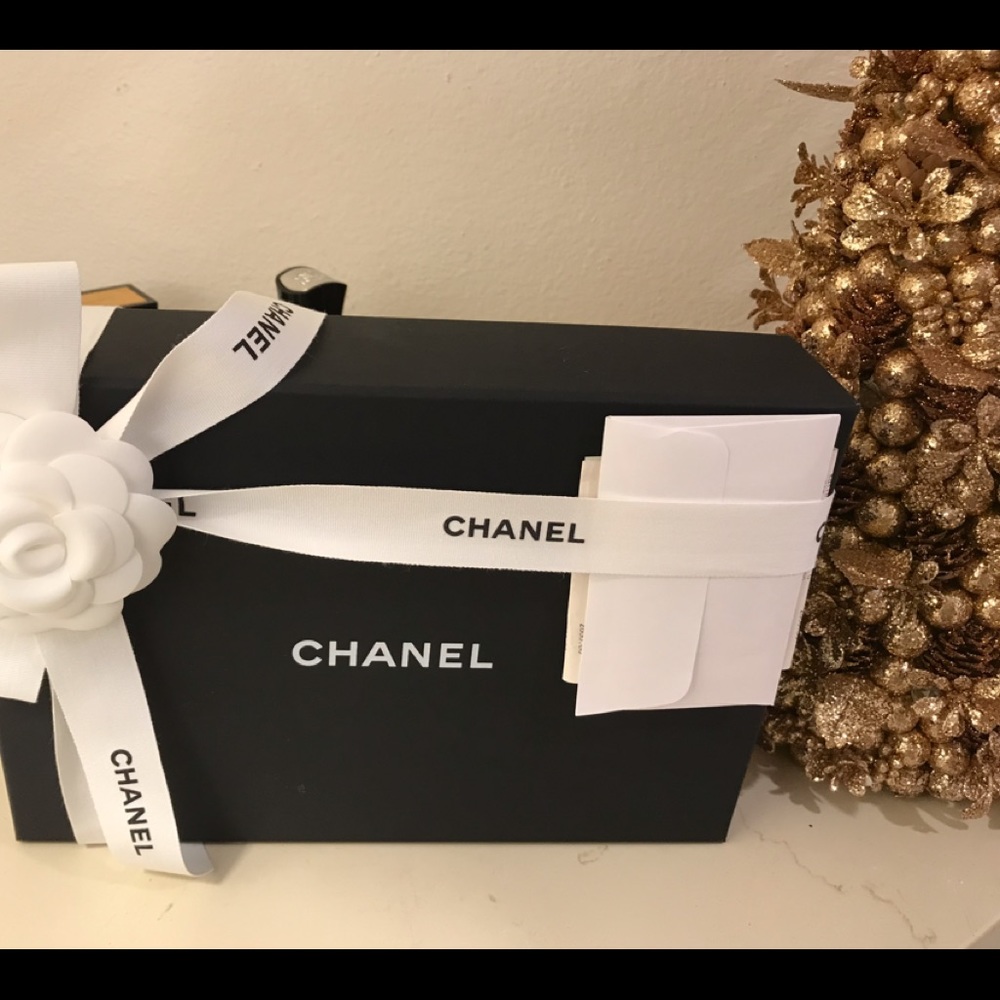 Chanel golden class double CC wallet on chain